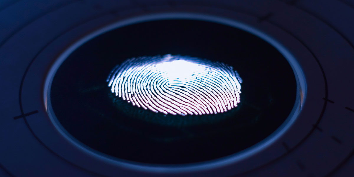 Universal Smart Cards Fingerprint Biometrics